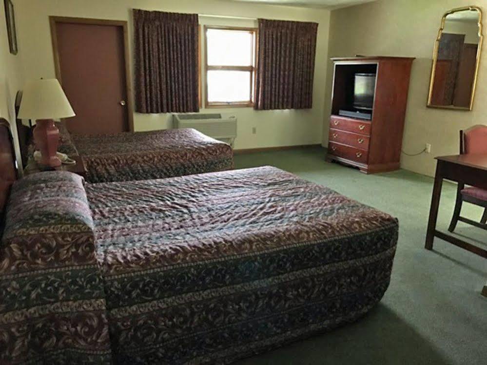 Shadowbrook Resort Tunkhannock Екстериор снимка